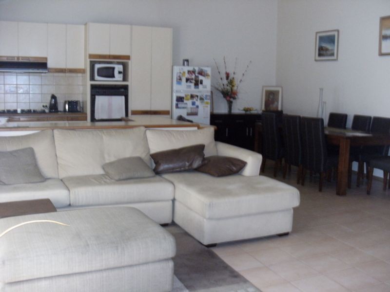 4 Tali Karng Close, Rowville, VIC 3178 - Thumbnail 2 - 29/05/2019