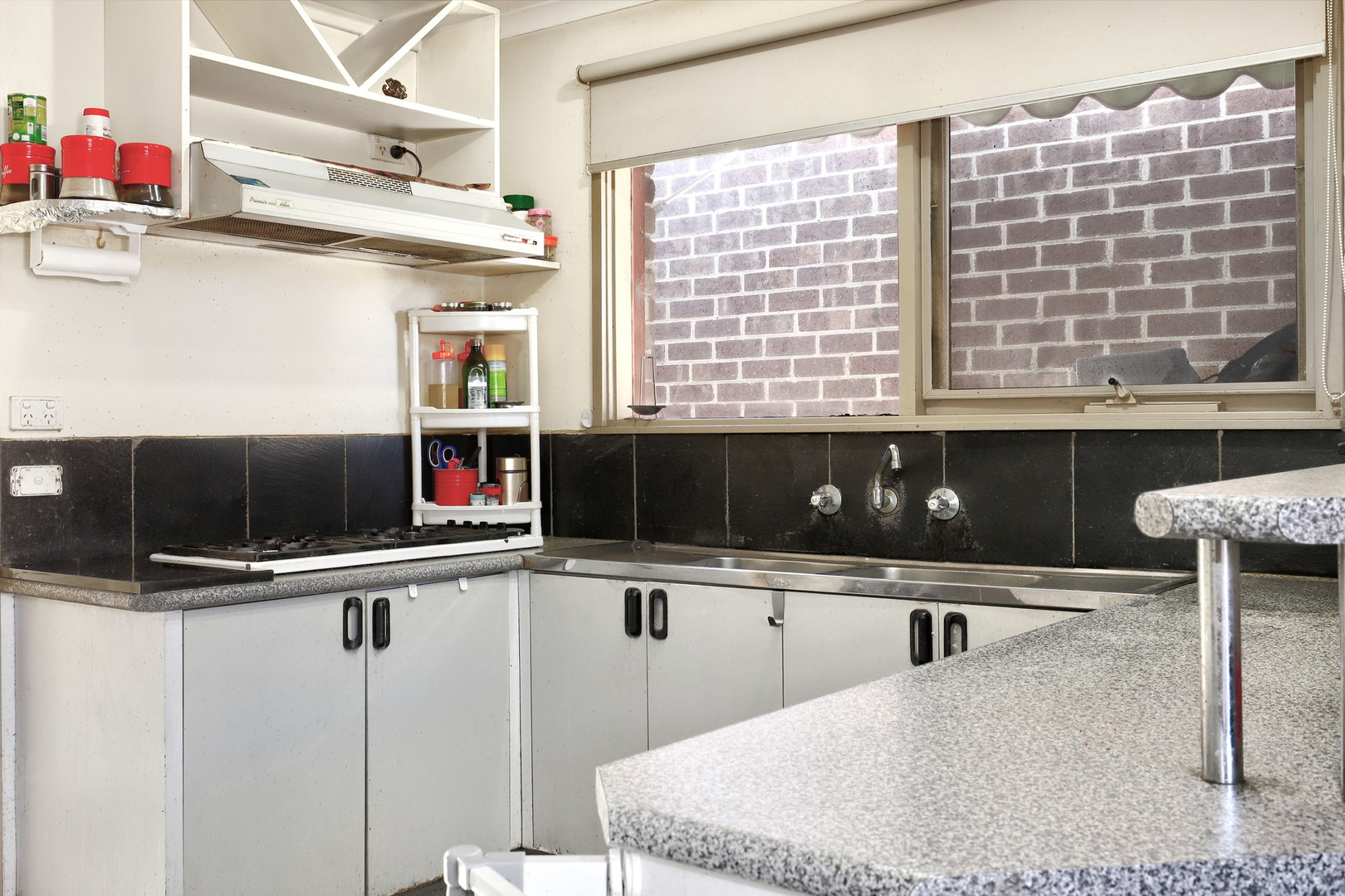 6 Grinstead Court, Craigieburn, VIC 3064 - Thumbnail 2 - 29/05/2019