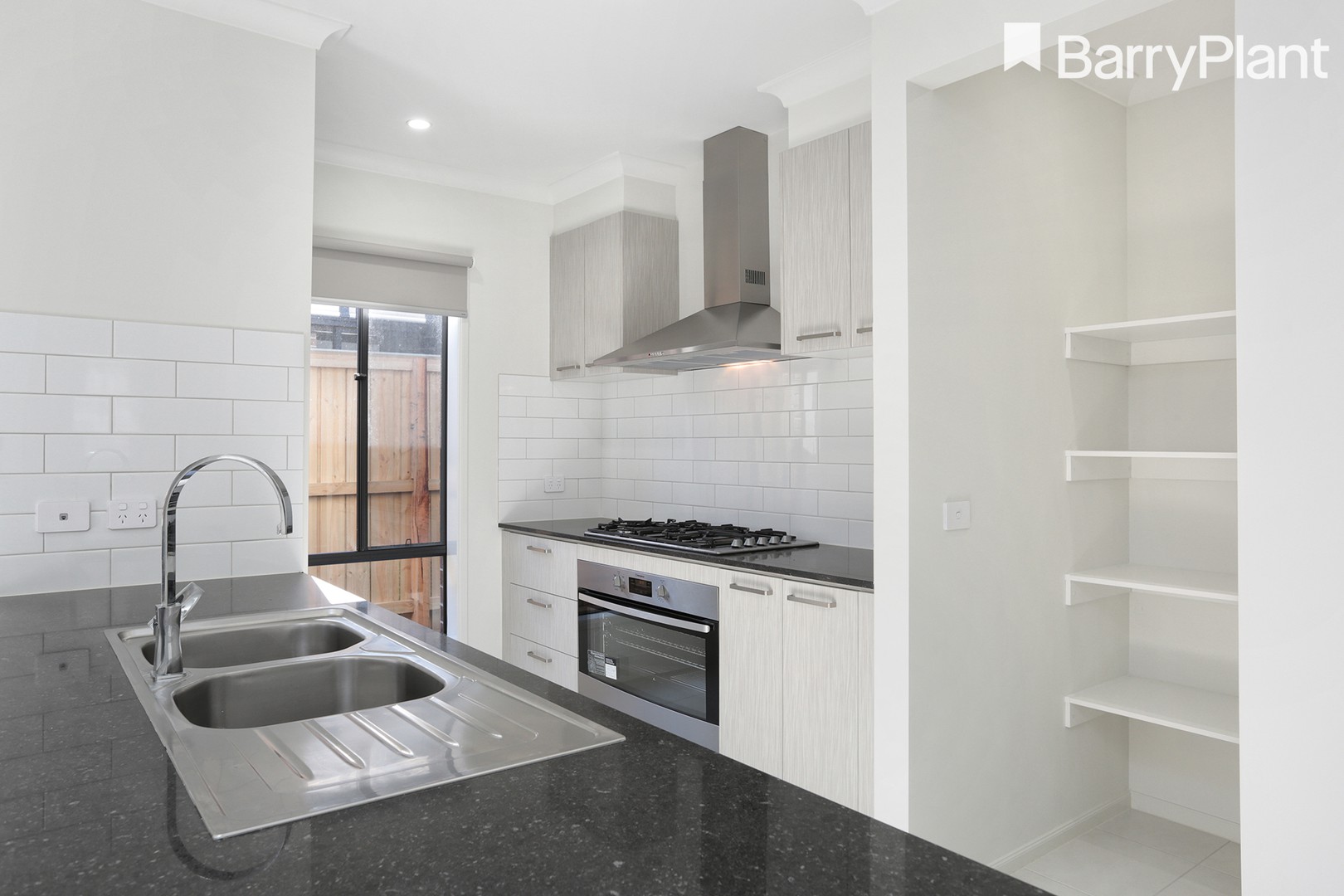 32 Anglers Avenue, Point Cook, VIC 3030 - Thumbnail 1 - 30/05/2019