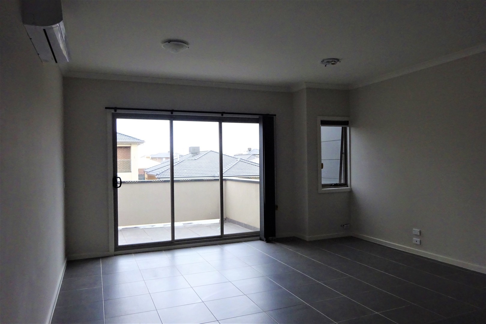34/64 Escapade Boulevard, Craigieburn, VIC 3064 - Thumbnail 2 - 31/05/2019