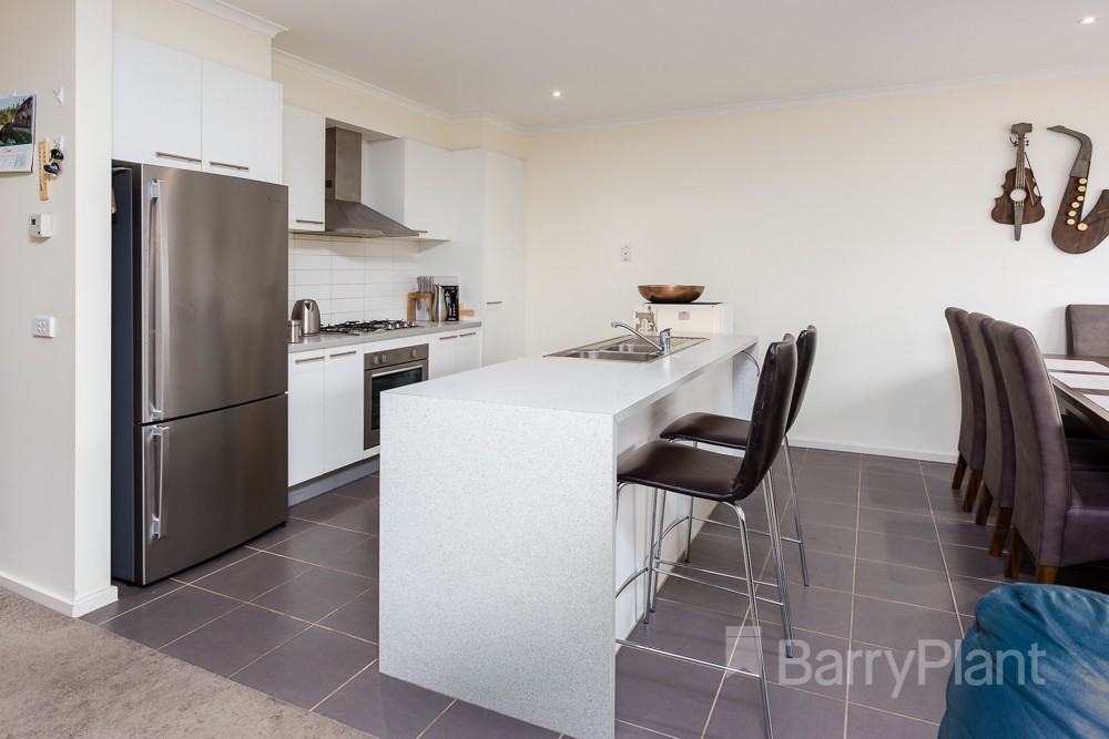 15 Prichard Walk, Point Cook, VIC 3030 - Thumbnail 2 - 05/06/2019