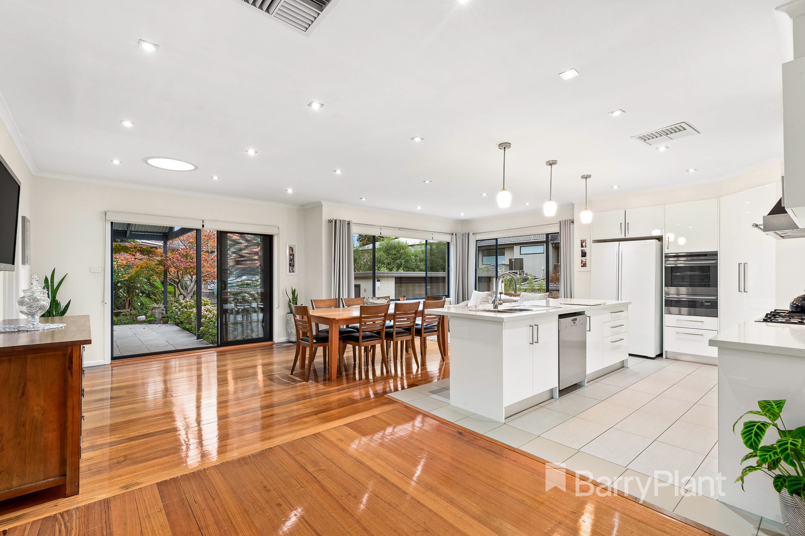 17 Sylvia Street, Templestowe Lower, VIC 3107, Templestowe Lower - Thumbnail 3