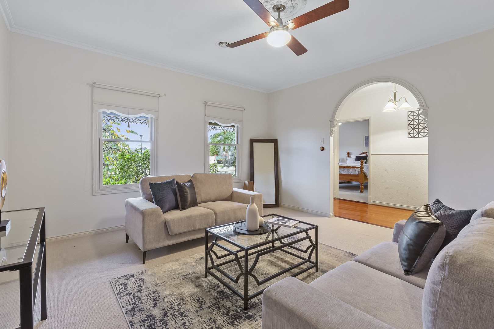 28 Windsor Gardens, Caroline Springs, VIC 3023 - Thumbnail 2 - 07/06/2019