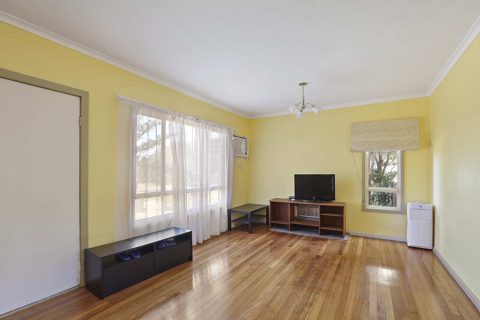 6 Harpur Road, Corio, VIC 3214 - Thumbnail 2 - 11/06/2019