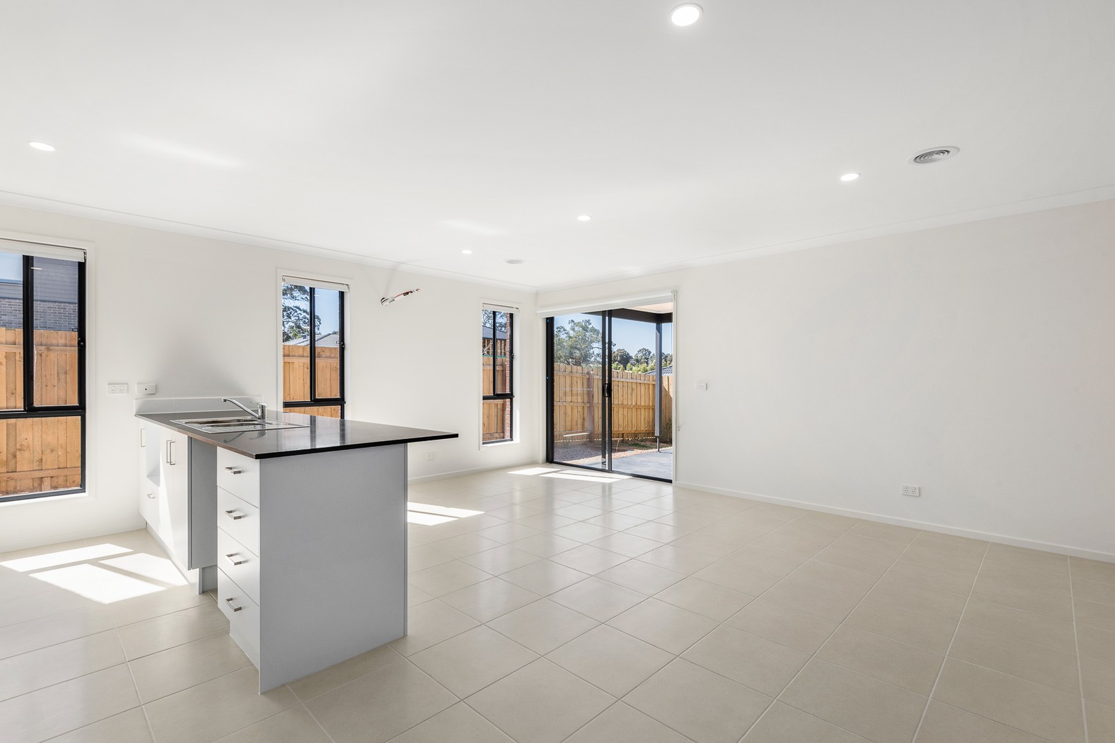 38 Resolution Circuit, Doreen, VIC 3754 - Thumbnail 2 - 17/06/2019