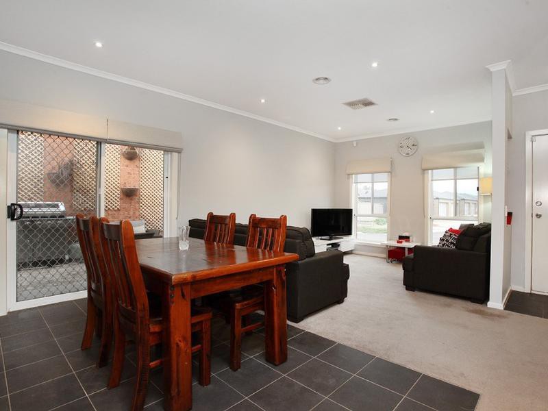 32 Lakewood Boulevard, Melton, VIC 3337 - Thumbnail 2 - 18/06/2019