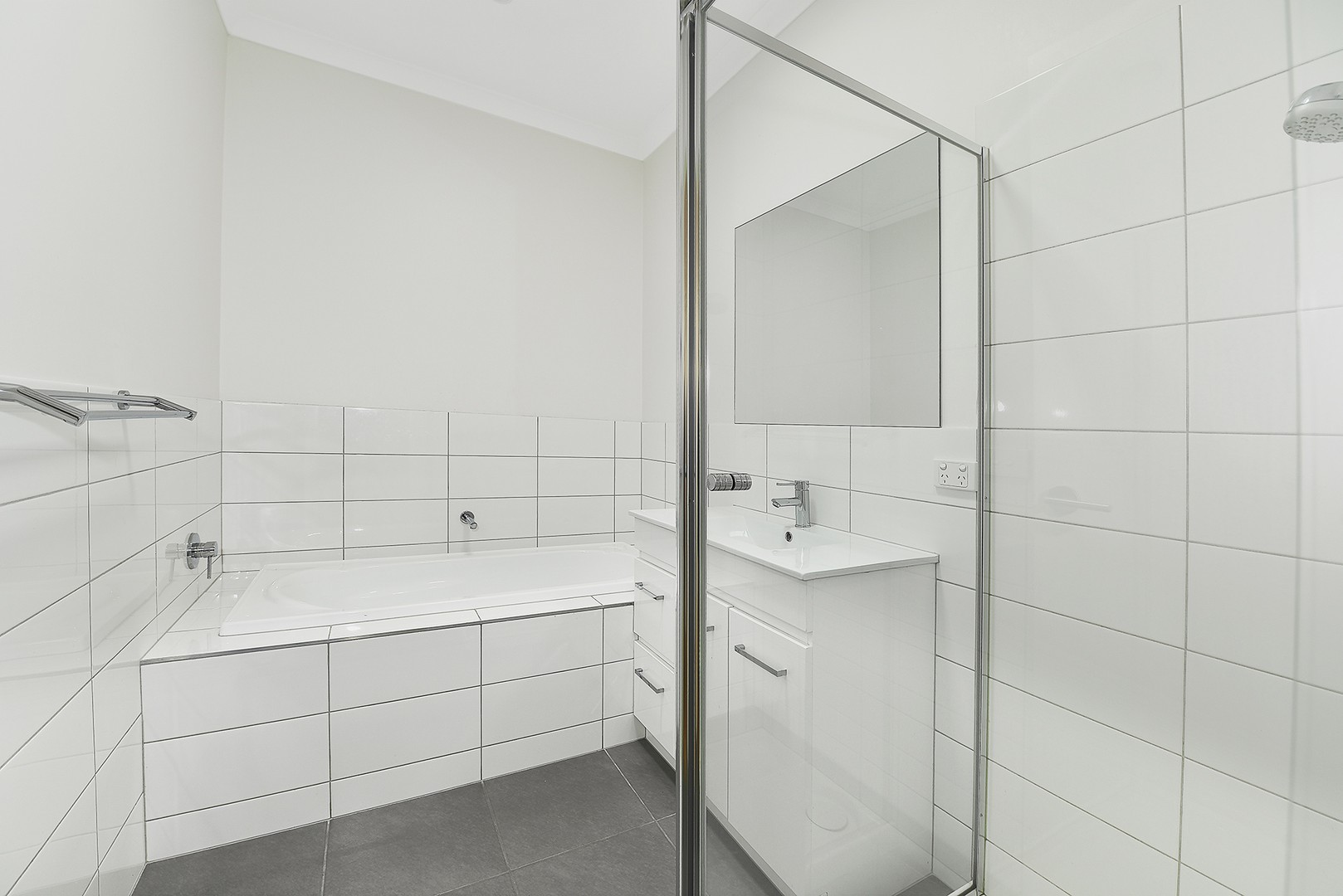 41a Carrington Road, Niddrie, VIC 3042 - Thumbnail 2 - 18/06/2019