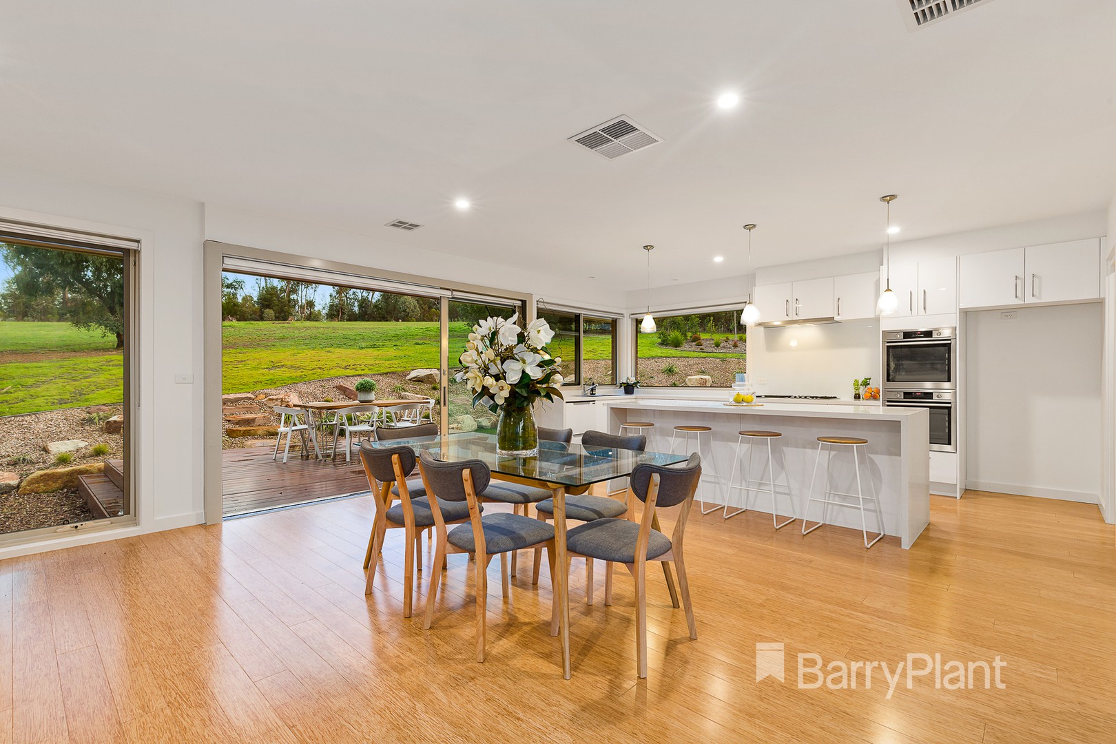 27 Amersham Drive, Warrandyte, VIC 3113, Warrandyte - Thumbnail 2
