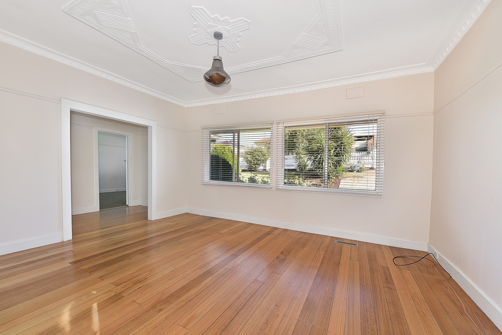 30 Xavier Street, Oak Park, VIC 3046 - Thumbnail 2 - 01/07/2019