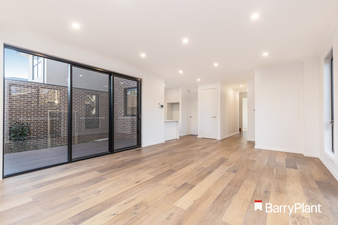 137 Stephensons Road, Mount Waverley, VIC 3149 - Thumbnail 2 - 08/07/2019