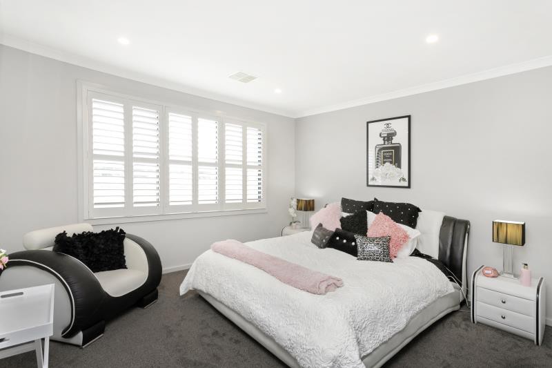 12 Bianca Crescent, Greenvale, VIC 3059 - Thumbnail 2 - 08/07/2019