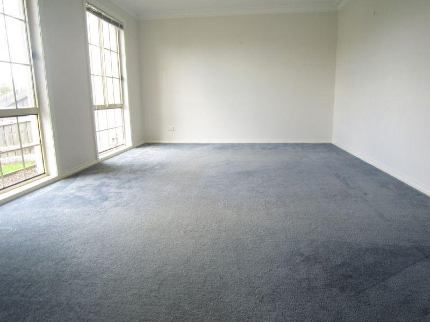 6 Parer Way, Roxburgh Park, VIC 3064 - Thumbnail 1 - 08/07/2019