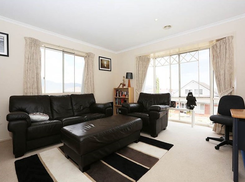 44 Mulduri Crescent, Croydon South, VIC 3136 - Thumbnail 2 - 16/07/2019