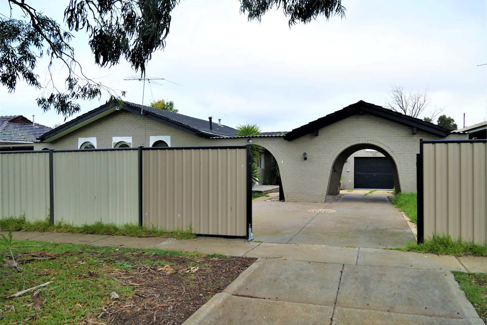 55 West Melton Drive, Melton West, VIC 3337 - Thumbnail 1 - 16/07/2019
