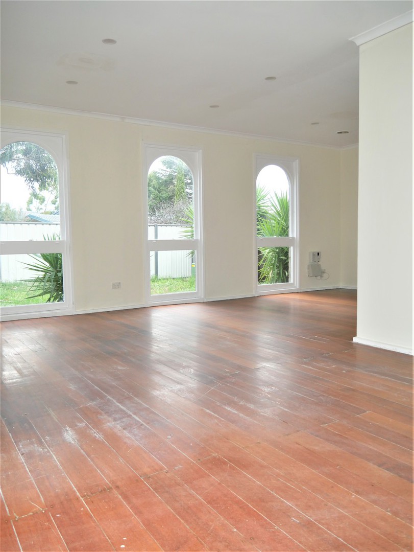 55 West Melton Drive, Melton West, VIC 3337 - Thumbnail 2 - 16/07/2019