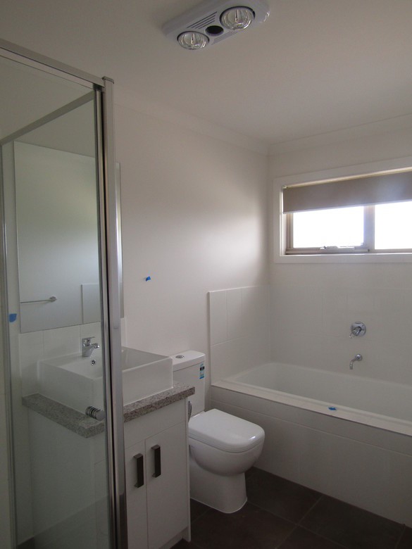 2/174 Leamington Street, Reservoir, VIC 3073 - Thumbnail 2 - 17/07/2019