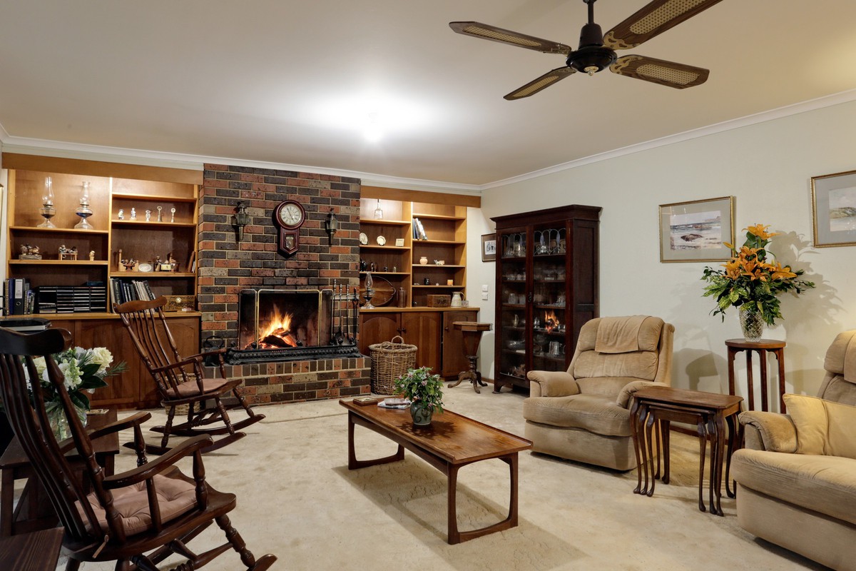 17 Margaret Road, Avonsleigh, VIC 3782 - Thumbnail 2 - 19/07/2019