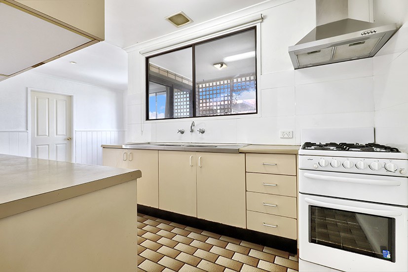 39 Taggerty Crescent, Meadow Heights, VIC 3048 - Thumbnail 2 - 24/07/2019