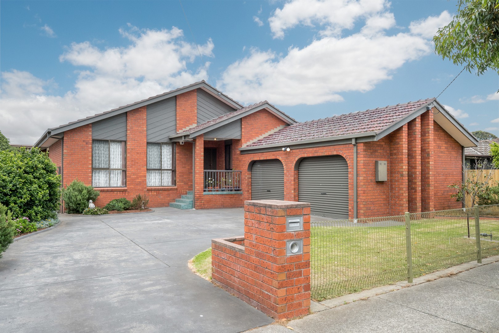 13 Beacon Hills Crescent, Craigieburn, VIC 3064 - Thumbnail 1 - 25/07/2019