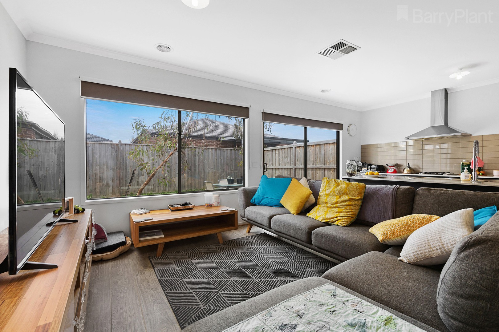 73 Macumba Drive, Clyde North, VIC 3978 - Thumbnail 2 - 25/07/2019