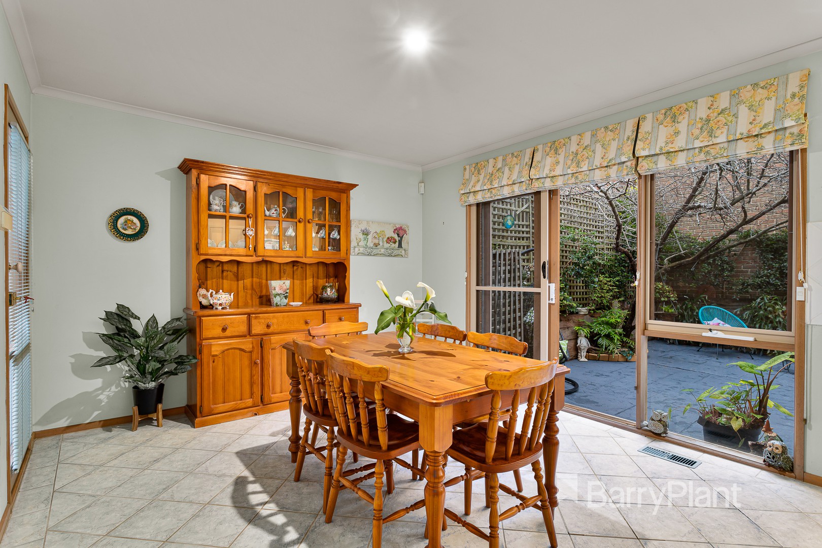 2/34 Glen Valley RoadForest Hill, VIC 3131, Forest Hill - Thumbnail 3