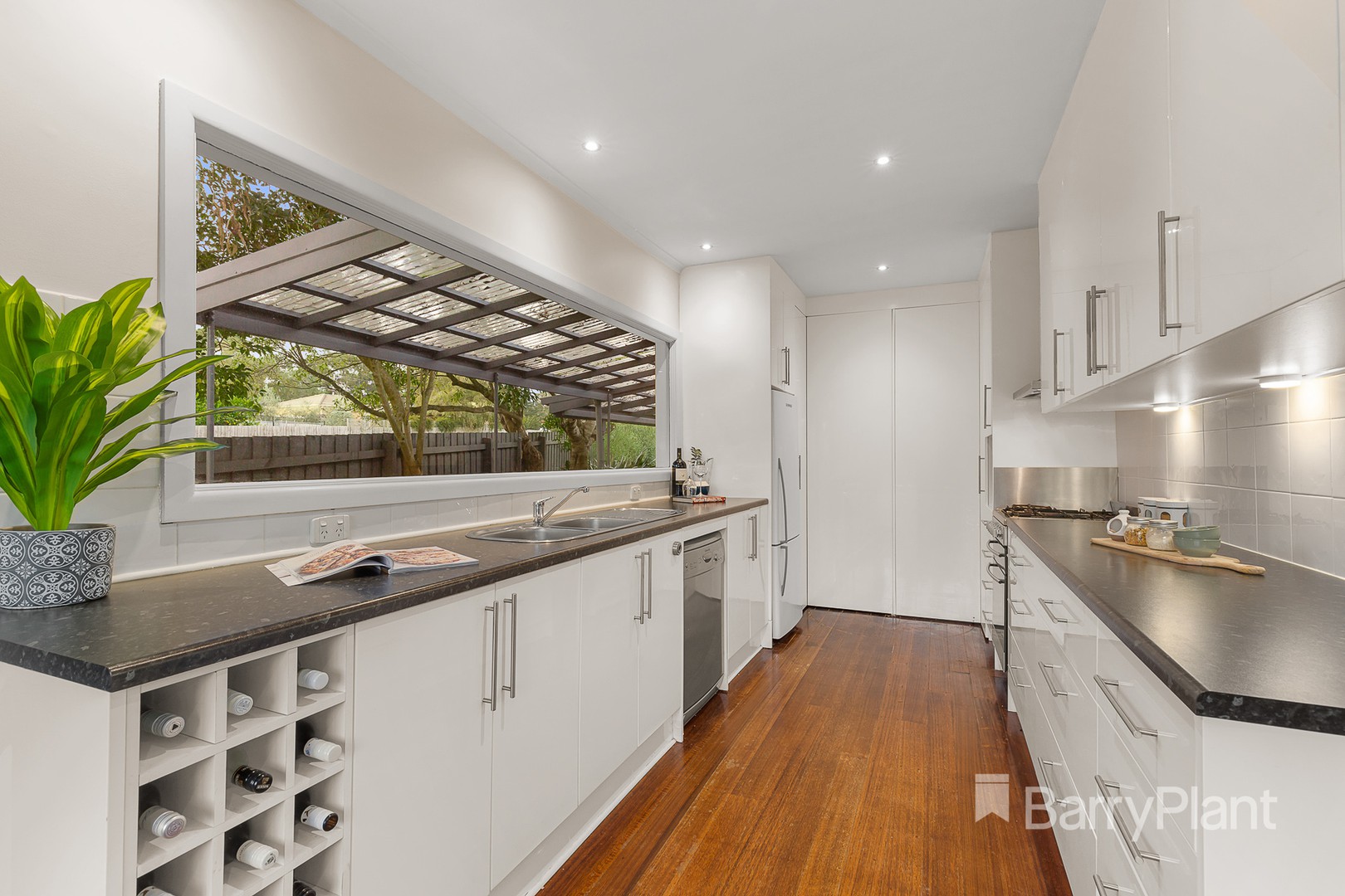 1 Lake AvenueMitcham, VIC 3132, Mitcham - Thumbnail 3