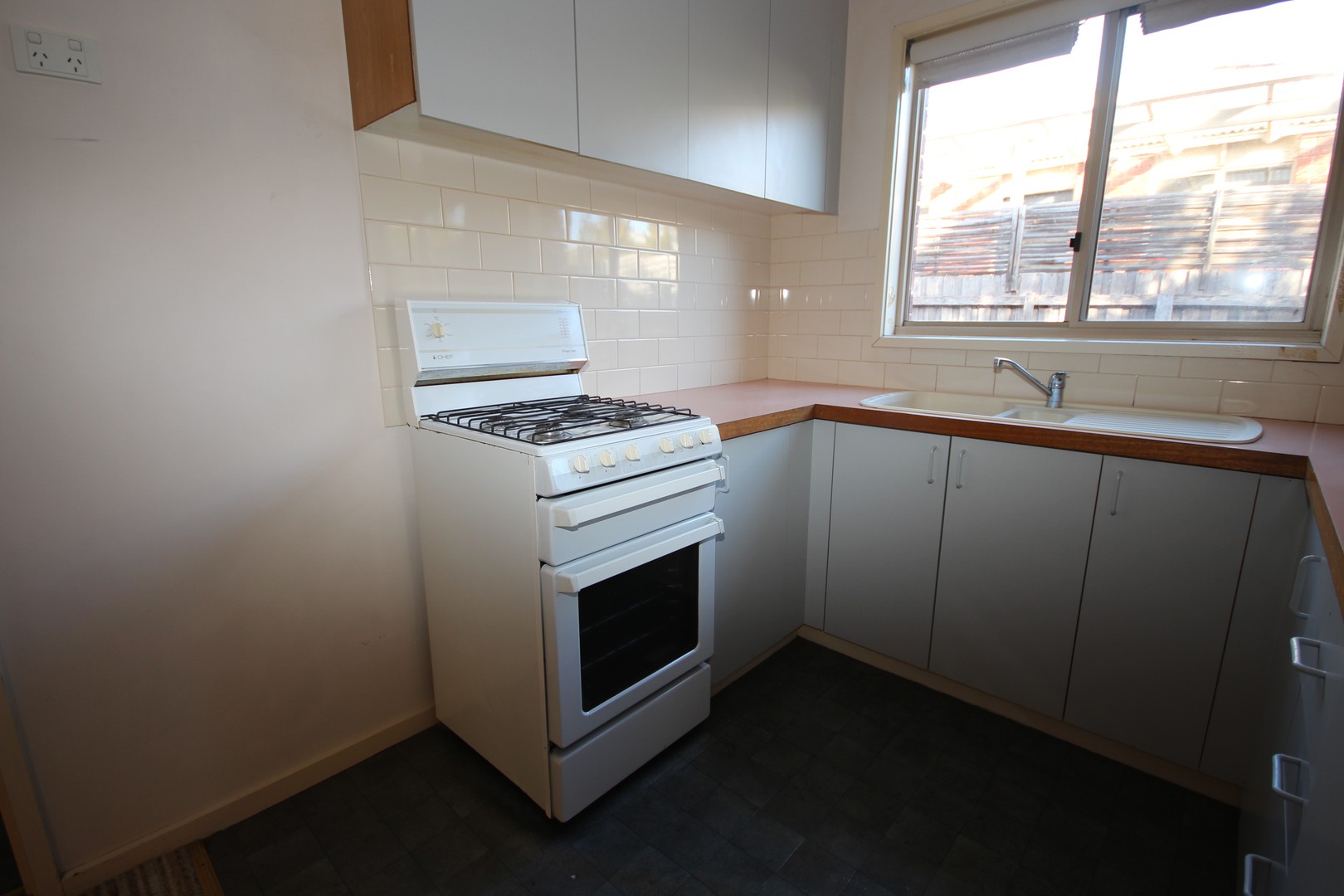 1/8 The Fairway, North Geelong, VIC 3215 - Thumbnail 2 - 09/08/2019