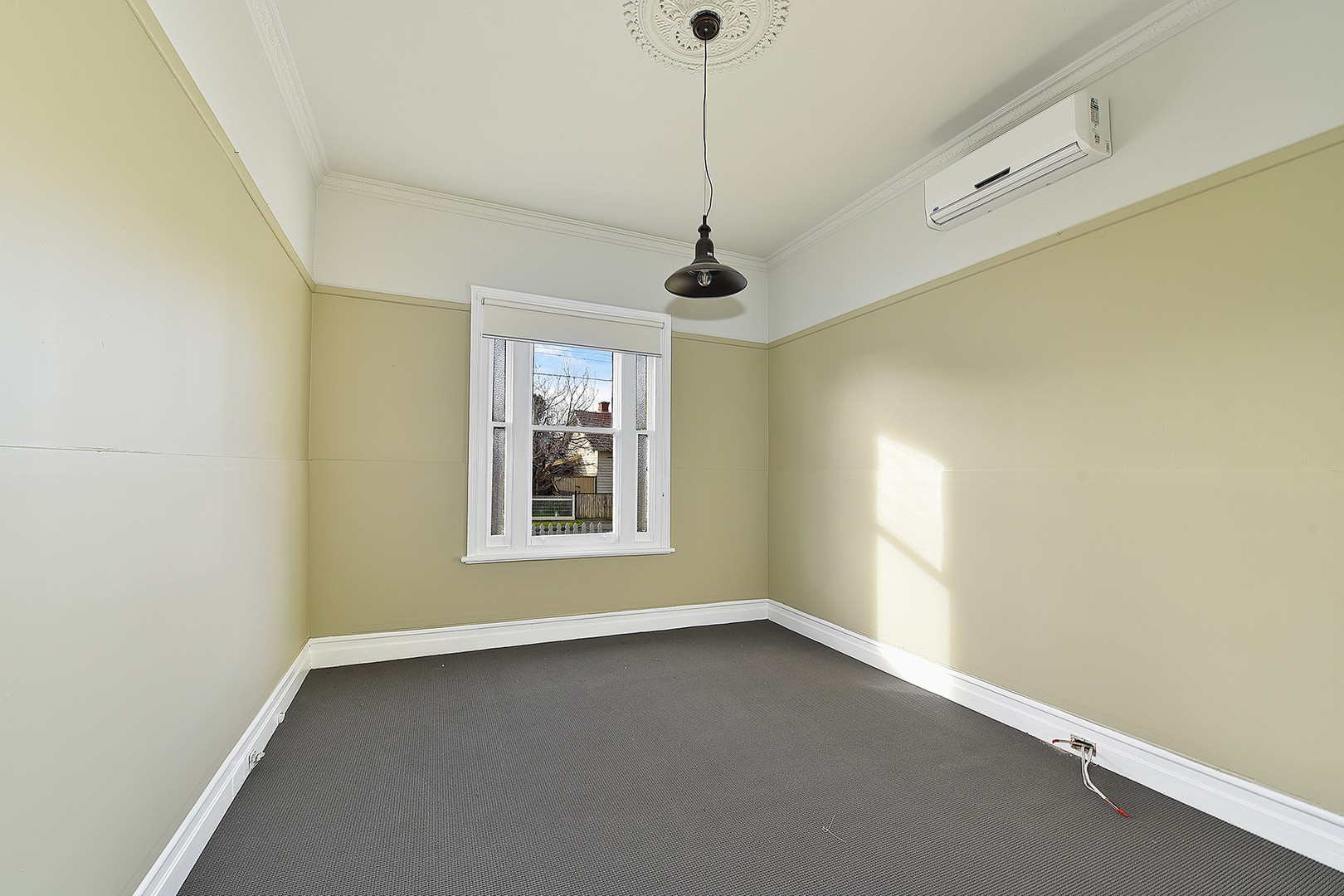 33 Molesworth Street, Coburg, VIC 3058 - Thumbnail 1 - 14/08/2019