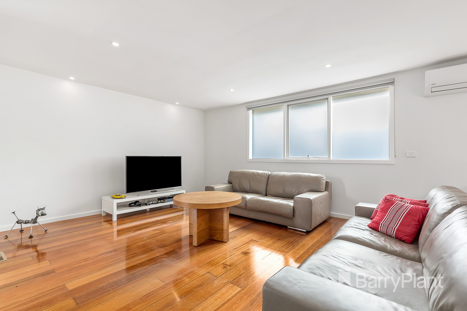 1/58 Patyah StreetDiamond Creek, VIC 3089, Diamond Creek - Thumbnail 2