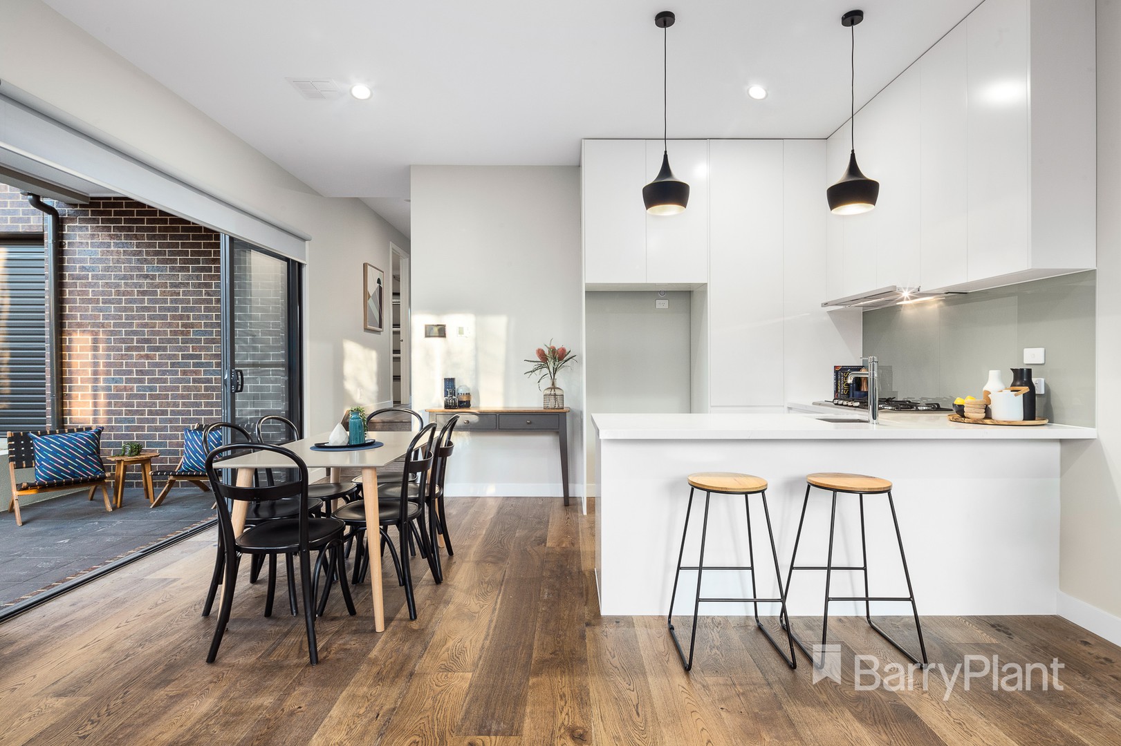 2/41 Paula Crescent, Doncaster East, VIC 3109 - Thumbnail 1 - 19/08/2019