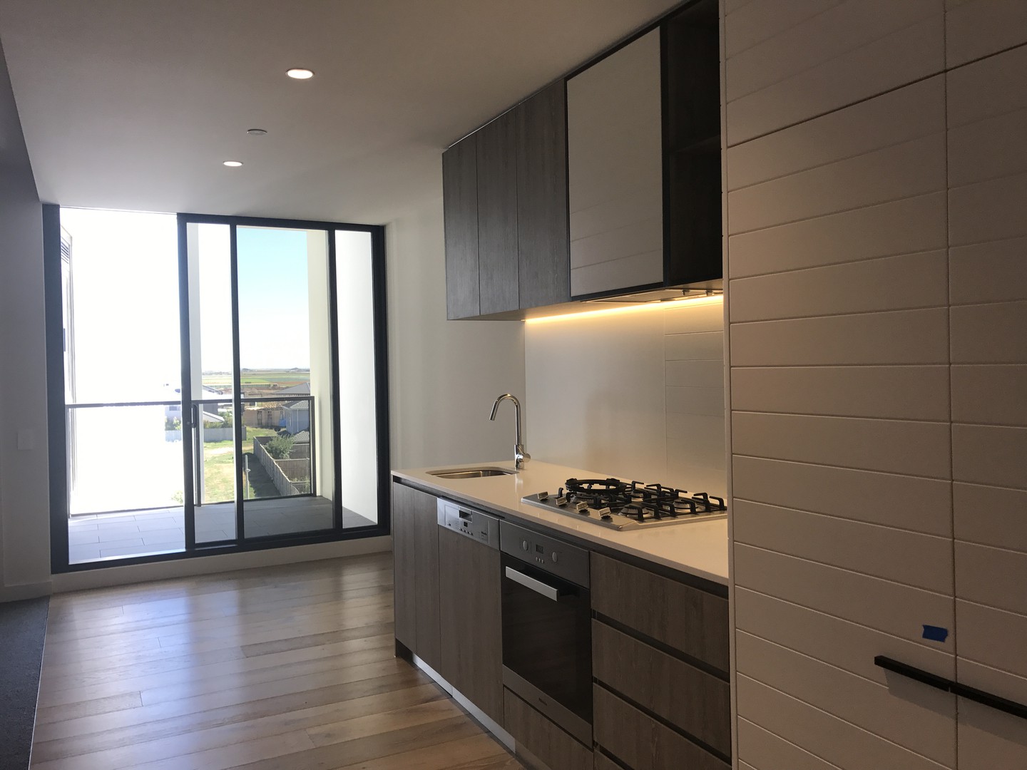 330/33 Quay Boulevard, Werribee South, VIC 3030 - Thumbnail 1 - 20/08/2019