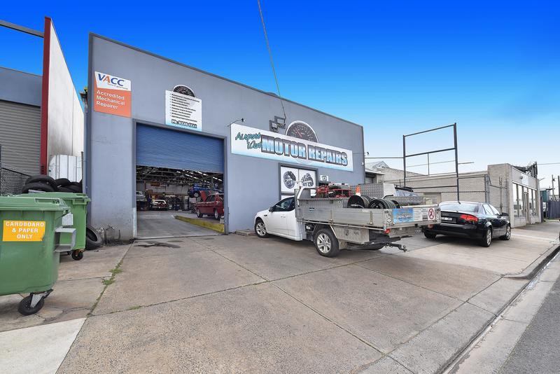 12 Moore  Road, Airport West, VIC 3042 - Thumbnail 2 - 21/08/2019