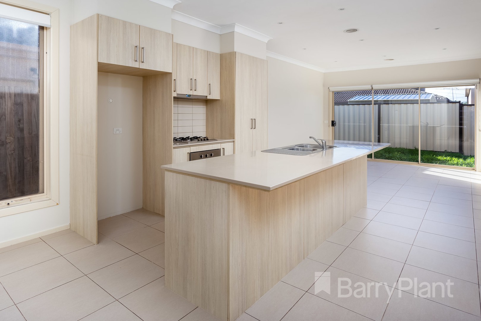 41 Bronson Circuit, Hoppers Crossing, VIC 3029 - Thumbnail 2 - 22/08/2019