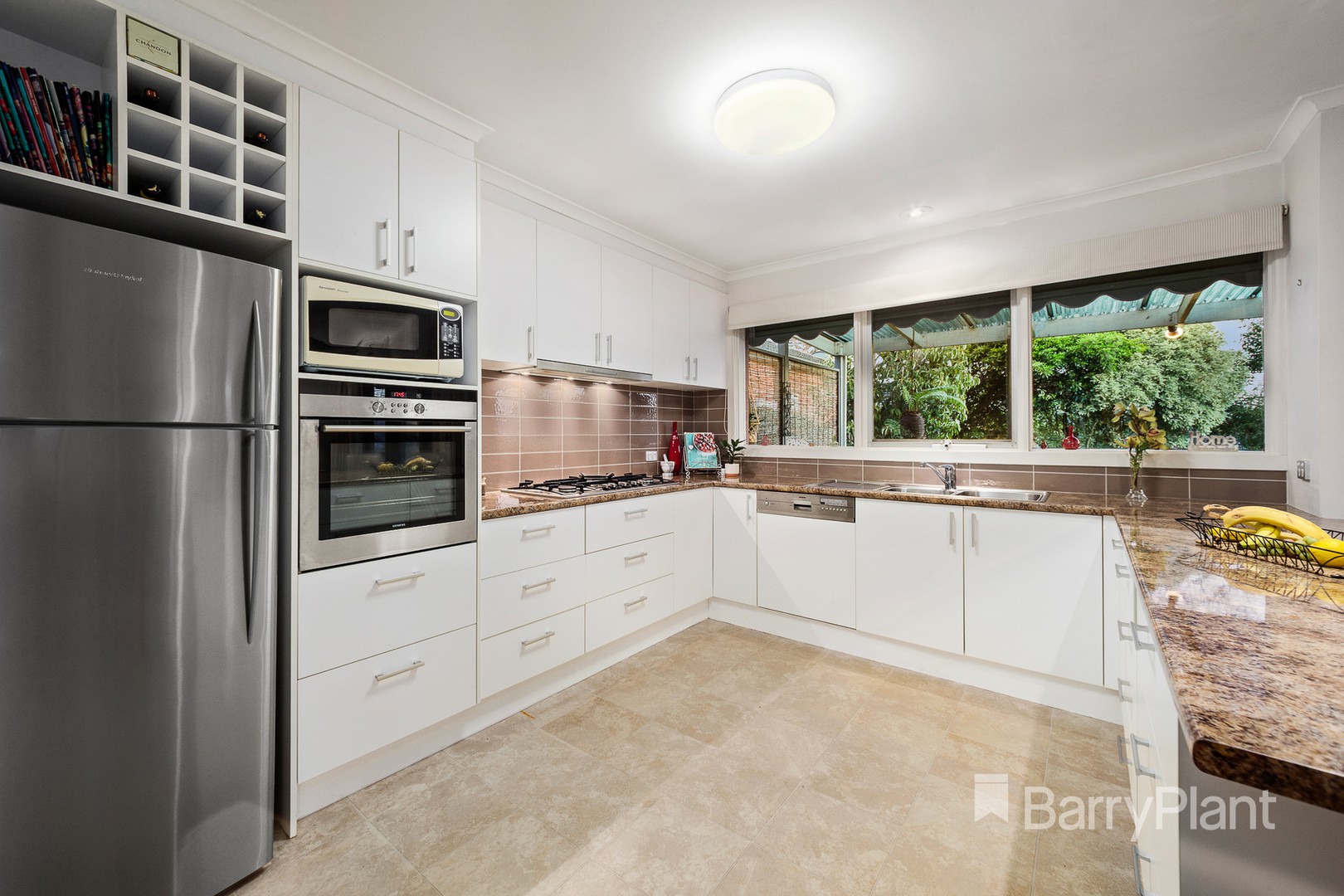10 Ross Street, Doncaster East, VIC 3109, Doncaster East - Thumbnail 3