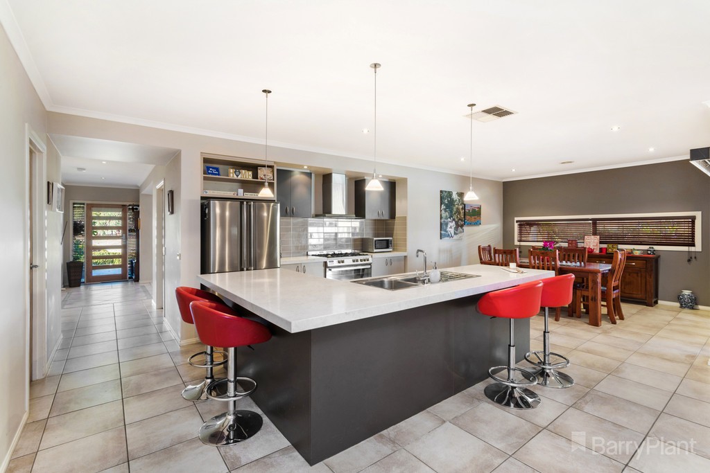 56 St Andrews Close, Hidden Valley, VIC 3756 - Thumbnail 2 - 26/08/2019