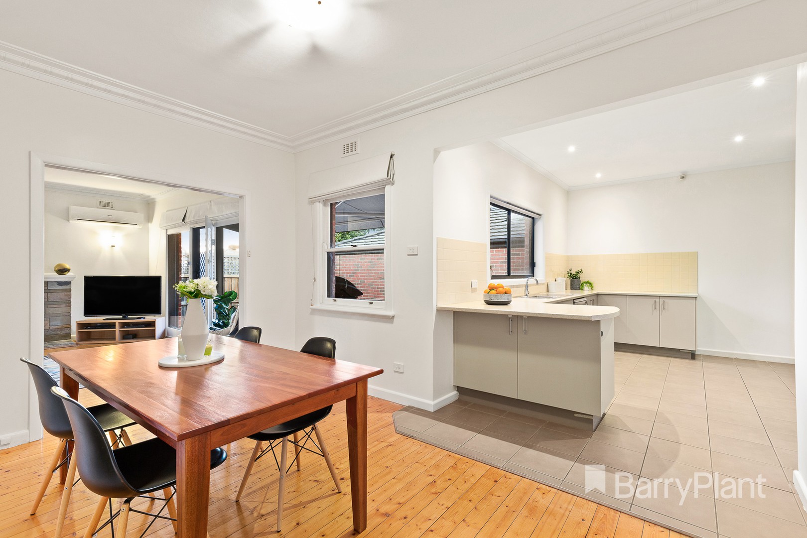 1/17 Premier AvenueMitcham, VIC 3132, Mitcham - Thumbnail 3