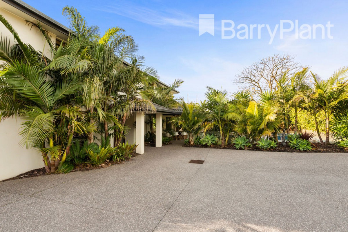 4 Catherine Street, Mccrae, VIC 3938 - Thumbnail 1 - 04/09/2019