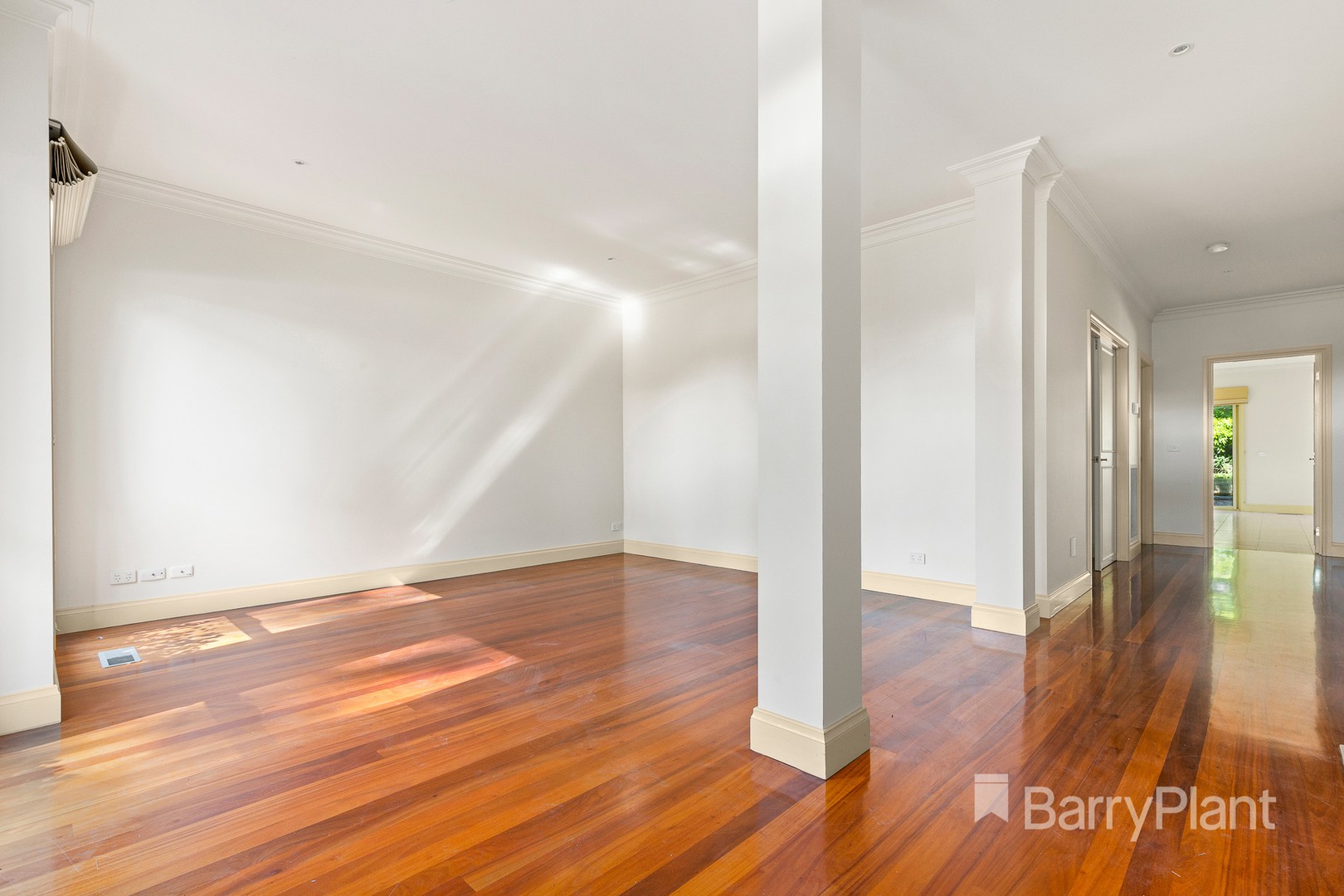 8 Park Hill Way, Doncaster, VIC 3108, Doncaster - Thumbnail 5