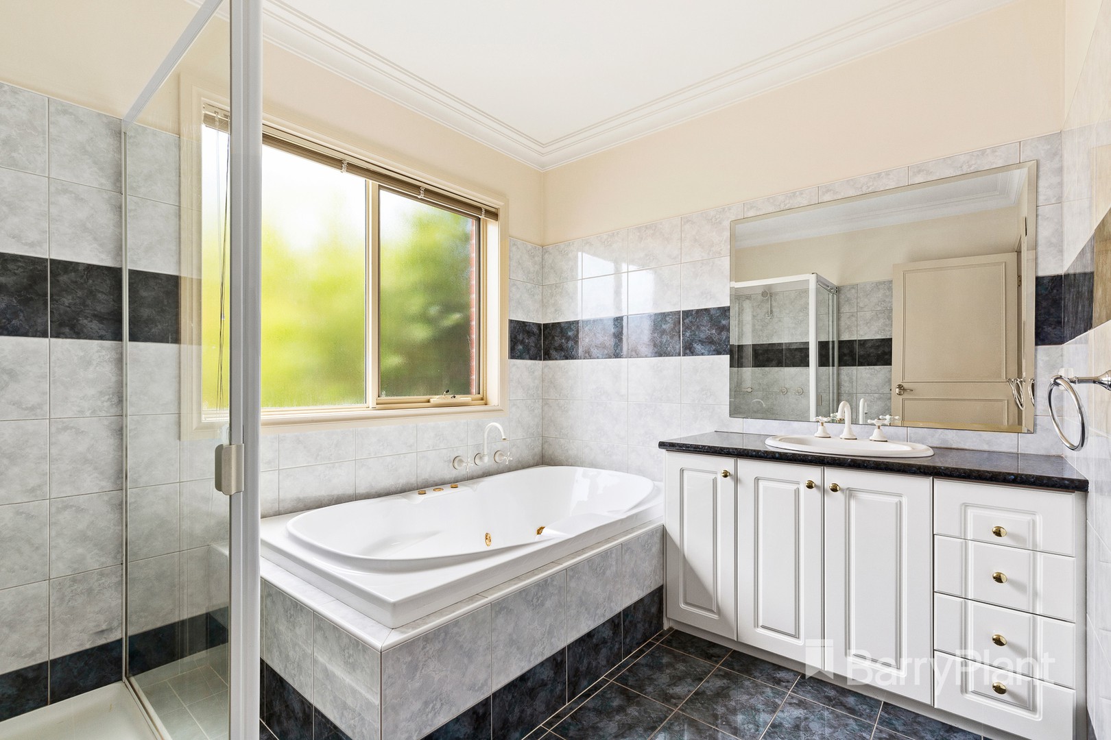 8 Park Hill Way, Doncaster, VIC 3108, Doncaster - Thumbnail 8