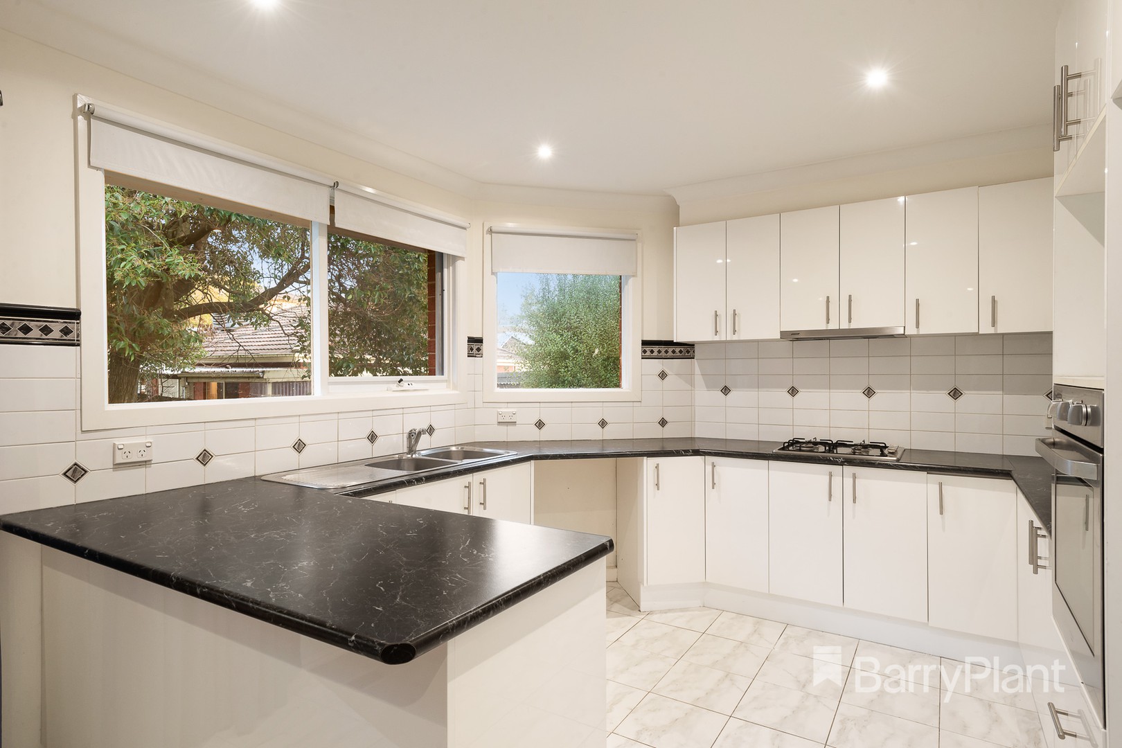 2/16 Coolabah Street, Doncaster, VIC 3108, Doncaster - Thumbnail 3