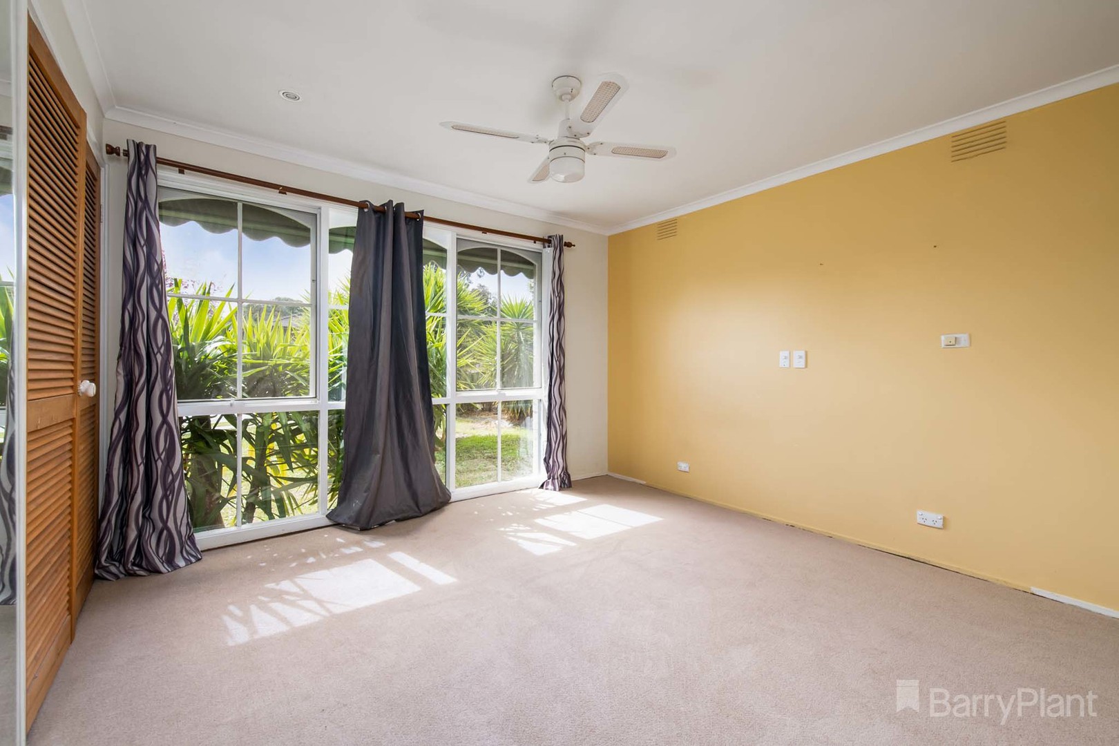 110 Sweeney Drive, Narre Warren, VIC 3805 - Thumbnail 1 - 11/09/2019