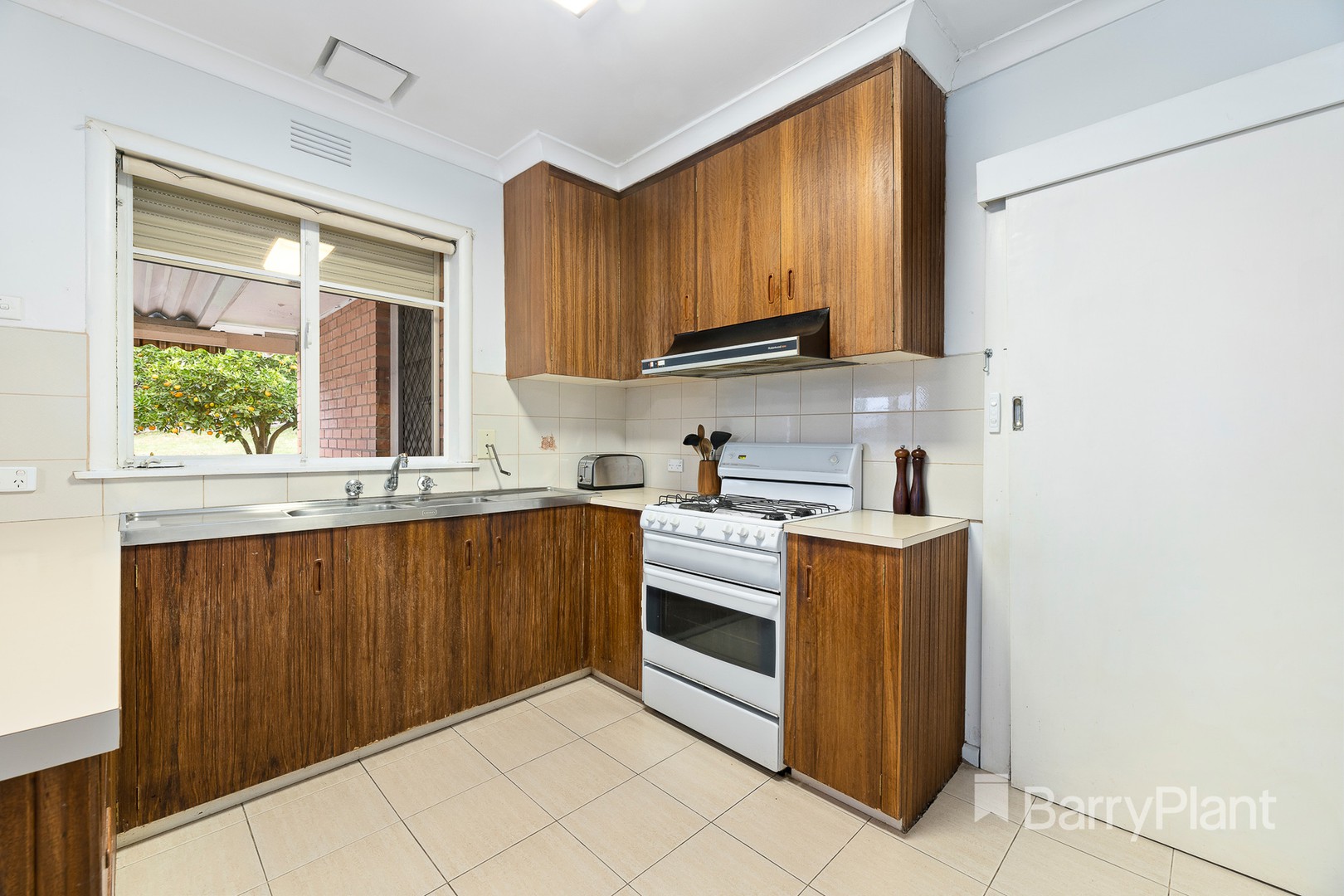 16 Tasker Street, Templestowe Lower, VIC 3107, Templestowe Lower - Thumbnail 4