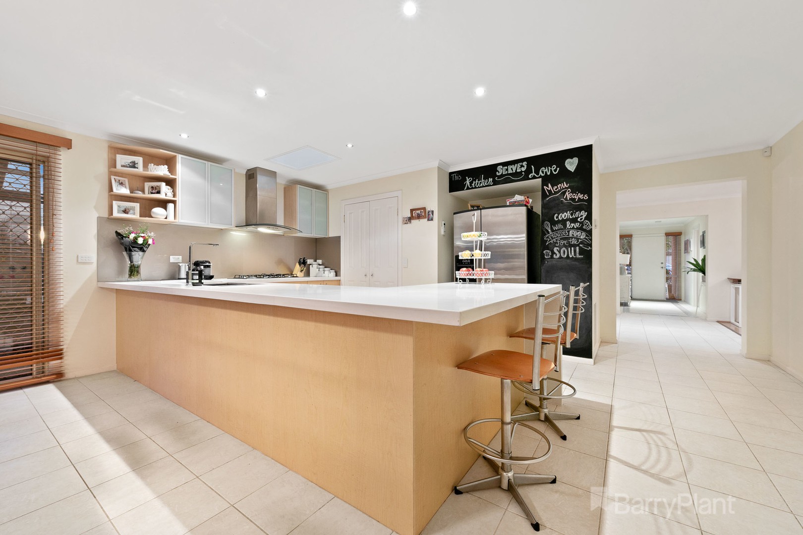 9 Braybrook Drive, Narre Warren South, VIC 3805 - Thumbnail 2 - 26/09/2019