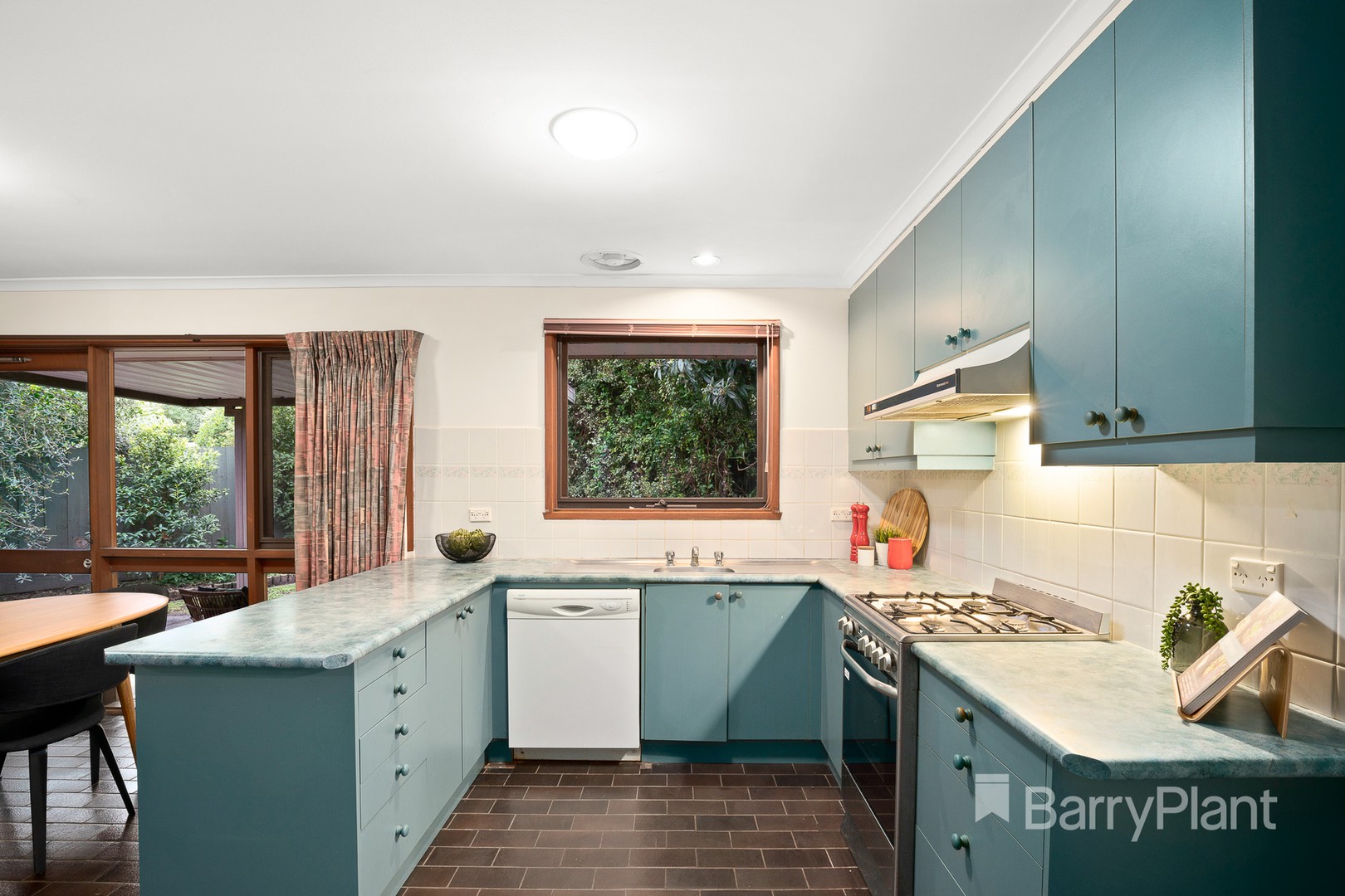 3 Fromhold Drive, Doncaster, VIC 3108, Doncaster - Thumbnail 4