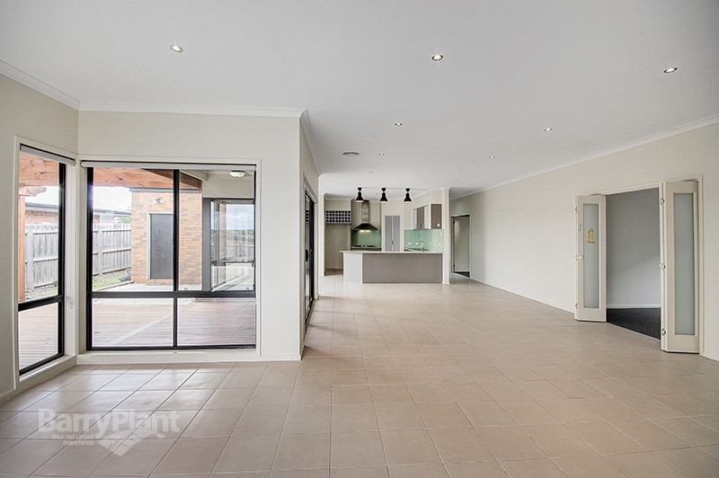 195 Heyers  Road, Grovedale, VIC 3216 - Thumbnail 2 - 03/10/2019