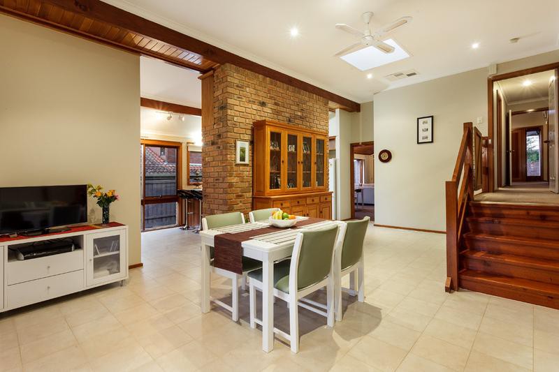 406 Porter Street, Templestowe, VIC 3106 - Thumbnail 2 - 04/10/2019