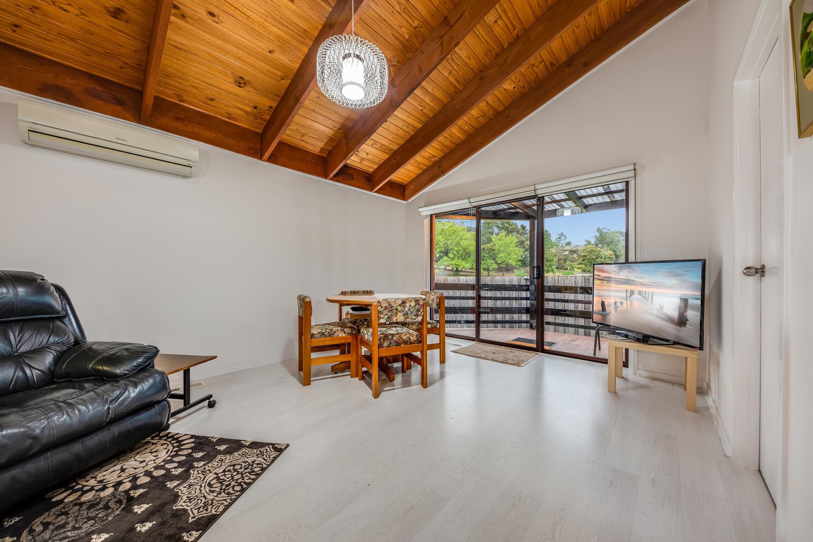 4/45 Vanessa  Avenue, Highton, VIC 3216 - Thumbnail 2 - 07/10/2019