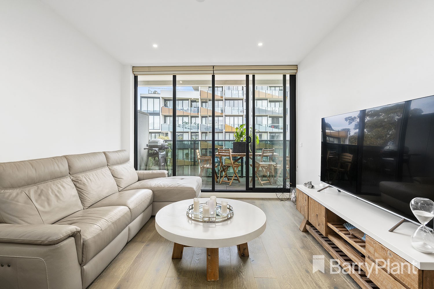 464/226 Bay Road, Sandringham, VIC 3191 - Thumbnail 2 - 09/10/2019