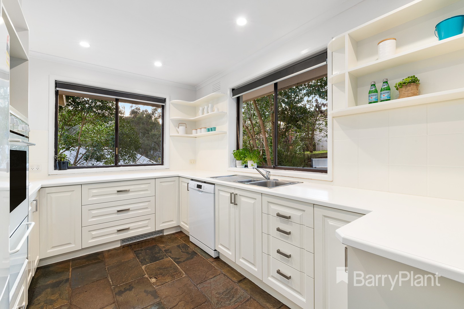 221 Progress Road, Eltham North, VIC 3095, Eltham North - Thumbnail 2