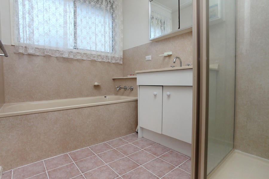 3 Torana Court, Hoppers Crossing, VIC 3029 - Thumbnail 2 - 11/10/2019